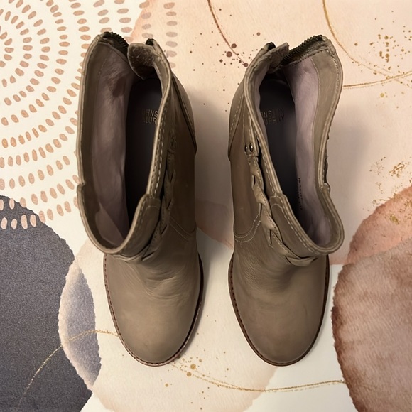 Johnston & Murphy women’s wedge boots - Picture 2 of 8